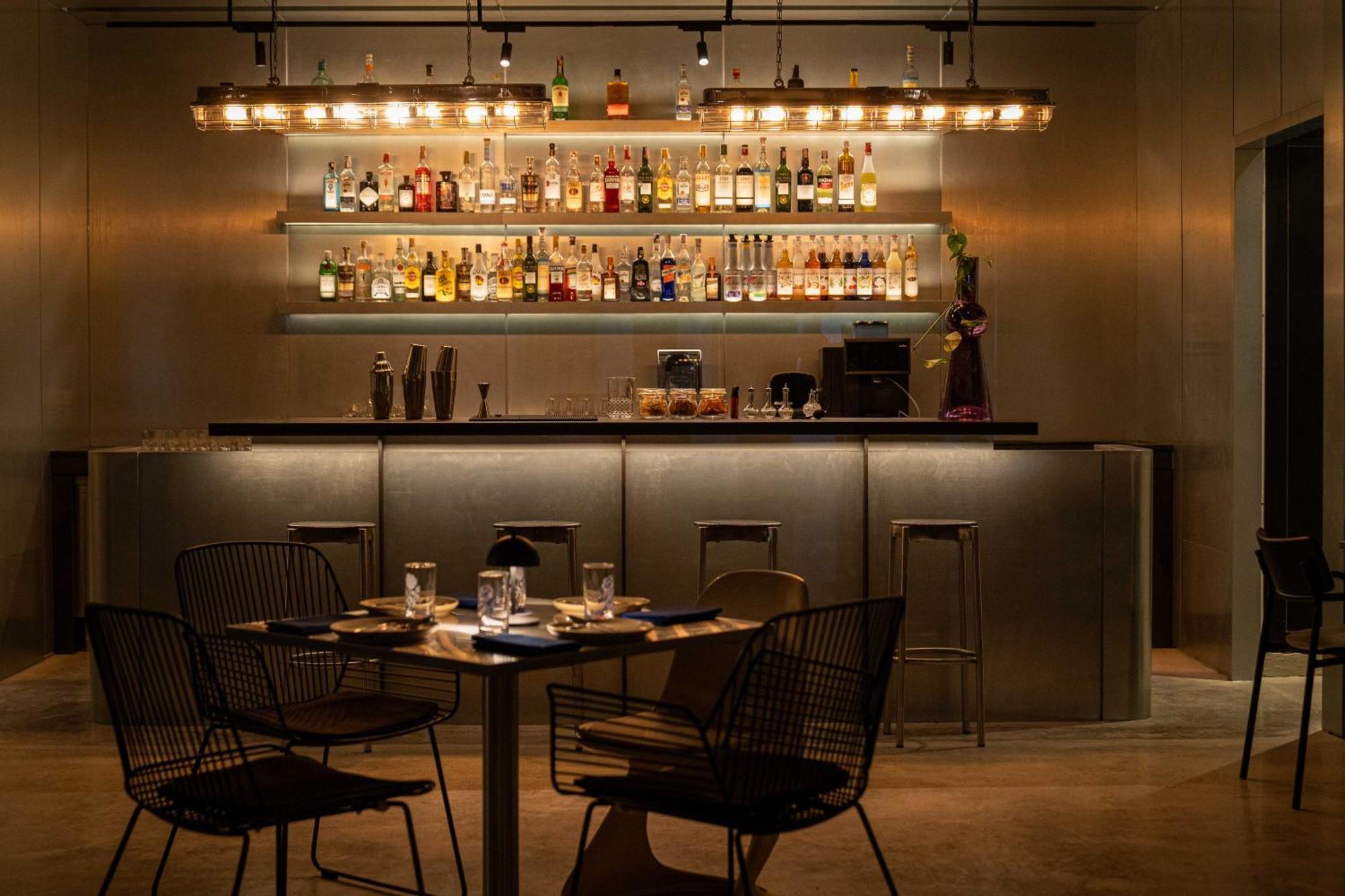 The Standardx, Bangkok Phra Arthit Hotel Exterior foto