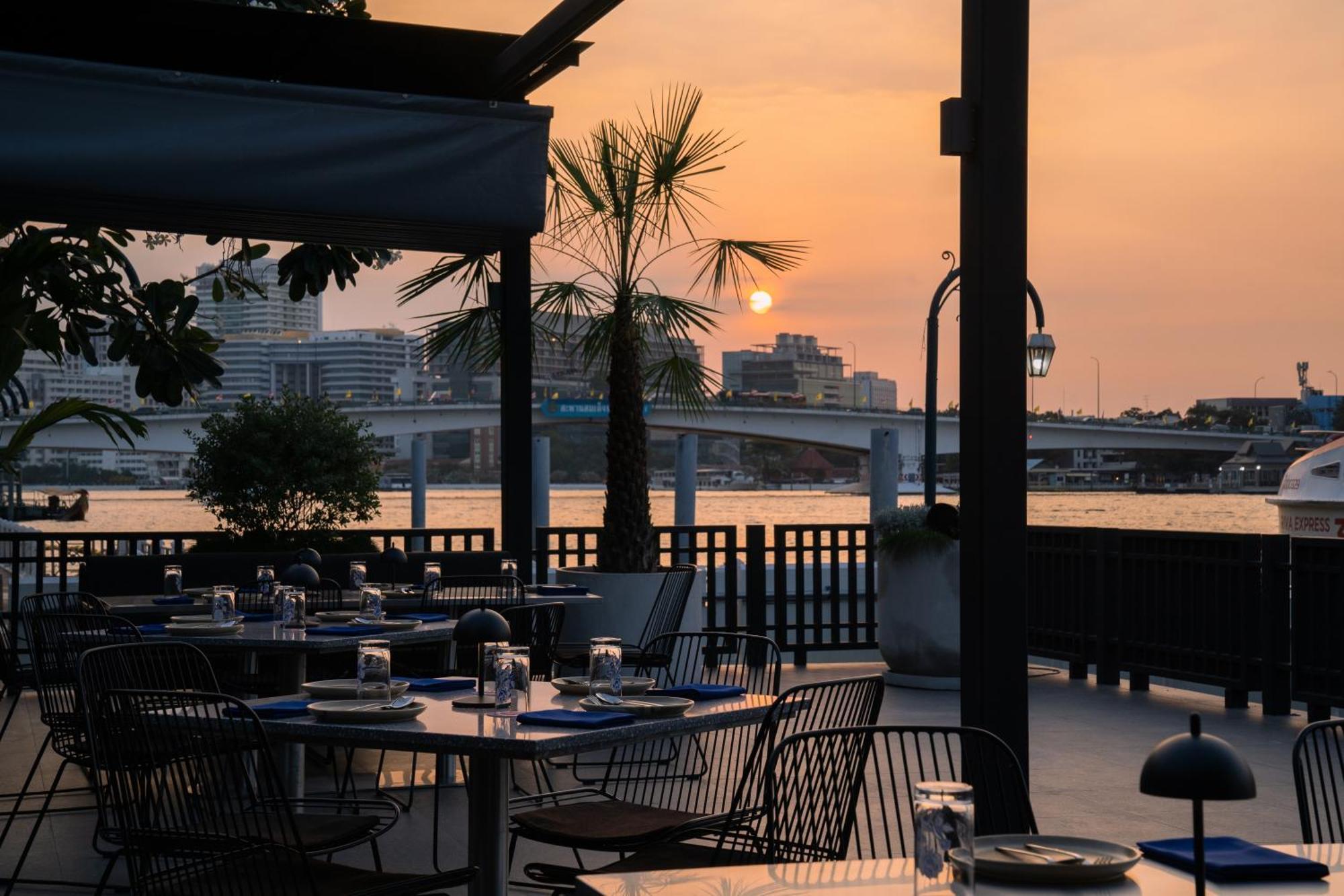 The Standardx, Bangkok Phra Arthit Hotel Exterior foto